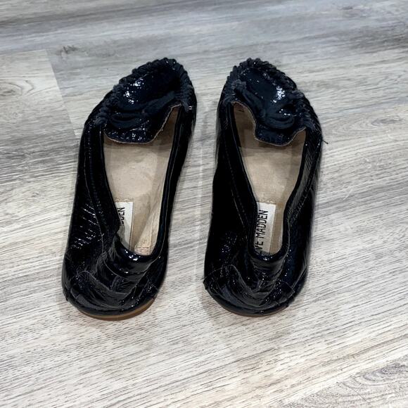 Steve Madden Black Patent Leather Moccasin Flats with Bow Detail Size 8.5 - Picture 4 of 9